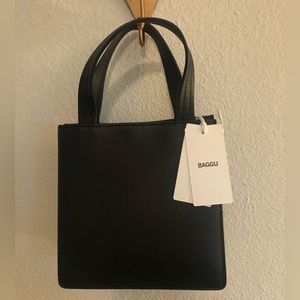 Mint condition mini leather Baggu handbag
